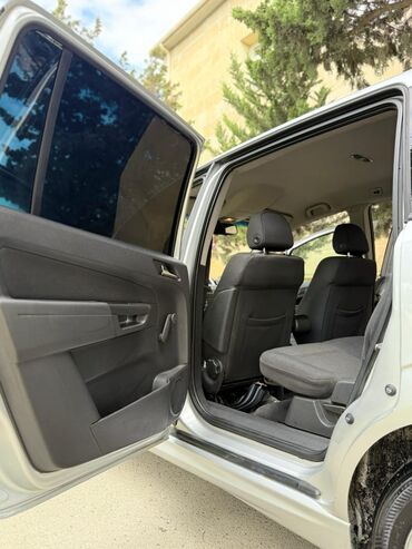 Opel: Opel Zafira: 1.9 l | 2008 il Universal — 9