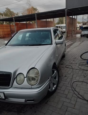 дом на колесах купить бу: Mercedes-Benz 220: 1995 г., 2.3 л, Автомат, Бензин, Седан