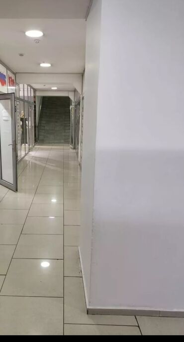 складские помещения ош: Сдаю Офис, 600 м², В торговом центре, 1 линия, С отдельным сан узлом, С юридическим адресом