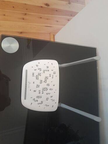 Modemlər və şəbəkə avadanlıqları: Salam modemdir təcili satıram almışam 112 azn teze işlək — 6