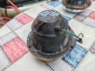 Auto delovi: Far desni, dugo svetlo Lada 2103, Lada 2106 D. D.1. Komplet — 8