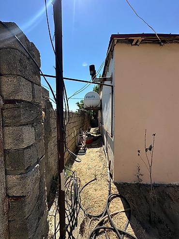 Bağ evlərinin satışı: Satılır Bağ Evi – Novxanı, Qurtdərəsi (6 Sottu). Novxanı qəsəbəsinin — 13