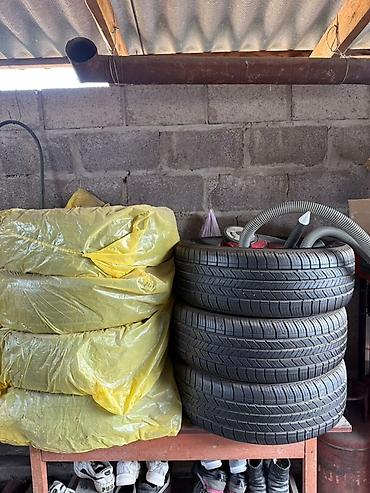 e6 3: Продам летние шины * Размер: 225/60 R17 * Состояние: отличное * Цена — 3