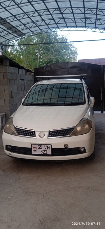 Nissan: Nissan Tiida: 2004 г., 1.5 л, Вариатор, Бензин, Хэтчбэк