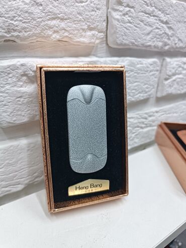 купить зажигалку zippo в бишкеке: USB зажигалка Работает от зарядки, проводок в комплекте В двух