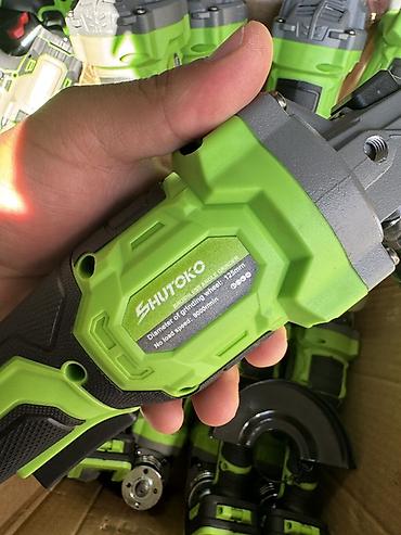ремонт болгарки: Аккумуляторная угловая шлифмашина SHUTOKO Тушка болгарка - Тип — 3
