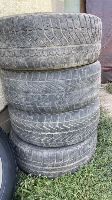 шины r16c: Продаю шины зима хорошем состоянии размер 
225/55/R16