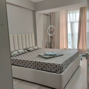 сдаю квартиру бишкек суточный: 2 бөлмө, Жайлашуу күнү-түнү, Алдын ала ээлөө, Домофон