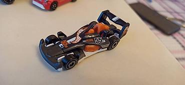 Avtomobil modelləri: Hotwheels və Matchbox modelleri
1/64 -da lalafo.az — 17 Avtomobil modelləri: Hotwheels və Matchbox modelleri
1/64 — 17