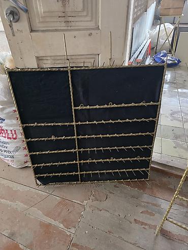 Rəflər: Ağ rəngli çoxbölməli rəf - Material: MDF/taxta əsaslı panel - Rəng — 25