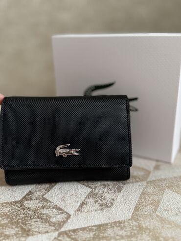 сумка для мамы: Lacoste кошелек со скидкой -30% 💯 Оригинал 💯 Качество Последний 😱