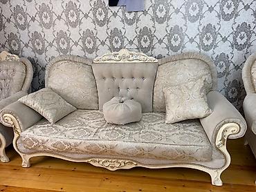 salon bas vanasi: Klassik üslubda yemək və qonaq otağı dəsti Tərkib: - Yemək masası + 6 — 7