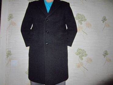 пальто зимнее: Советское черное шерстяное(драп ) пальто(Москва) разм 50-52, в