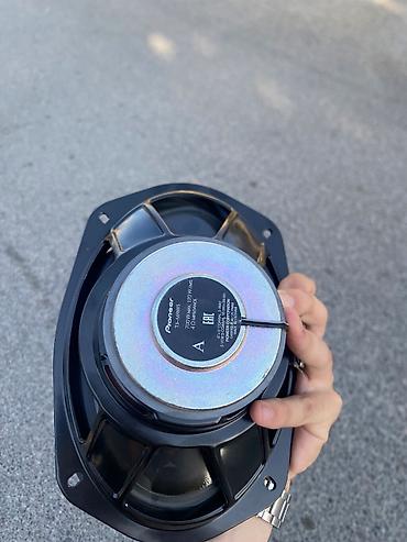 s1000rr qiymeti: 2 650w, 2 700w, 2 750w Pioneer kalonka satılır.Yanında tülpan — 2