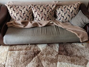 диван 3 в 1: Диван-кровать, цвет - Серебристый, Б/у