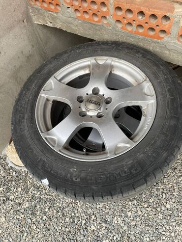 Təkərlər: Salam diskler yaxshi veziyyetdedir cat svarka eyrilik yoxdu R16 her