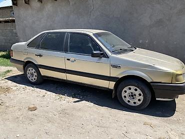 rota grid: Volkswagen Passat: 1990 г., 1.8 л, Механика, Бензин, Седан — 1