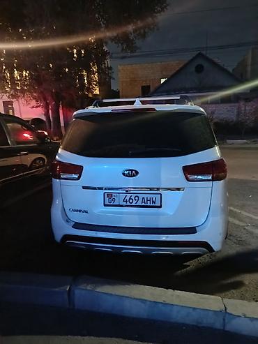 2016: Kia Carnival: 2016 г., Минивэн — 1