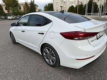 Hyundai: Hyundai Avante: 2017 г., Седан — 9