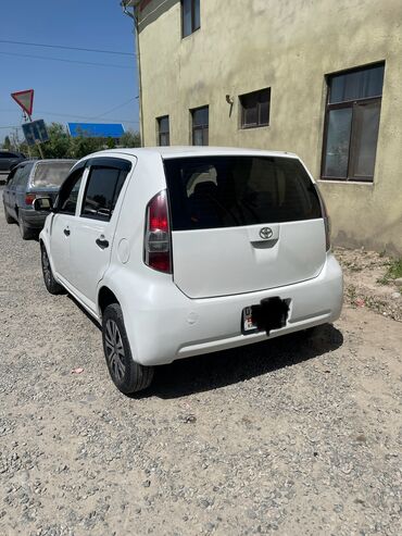 Toyota: Toyota Passo: 2005 г., 1 л, Автомат, Бензин, Седан