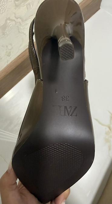 Tuflilər: Tuflilər, Zara, Ölçü: 38, rəng - Qəhvəyi, Yeni — 4