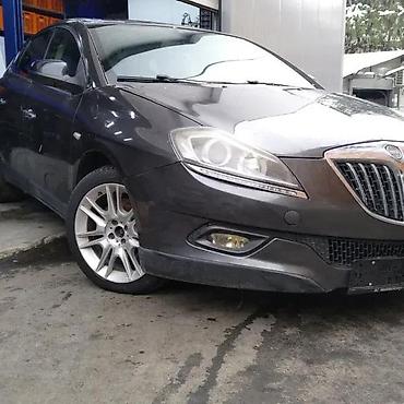Haube: Lancia delta hauba kod boje 284. Lancia delta hauba kod boje 284 — 2