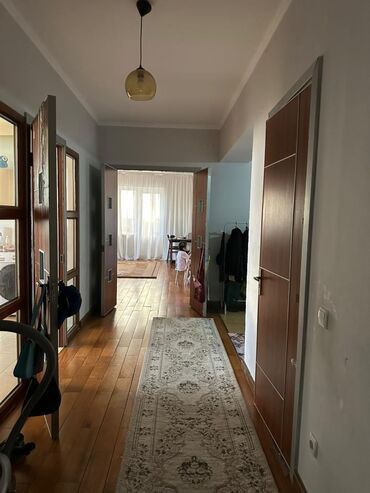 Долгосрочная аренда квартир: 3 комнаты, Собственник, Без подселения, С мебелью частично
