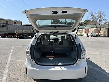 tesla model s: Toyota Prius: 1.8 l | 2011 il Universal — 5