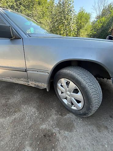 мерс 124 молдинг: Mercedes-Benz W124: 1989 г., 2.3 л, Механика, Газ, Седан — 5