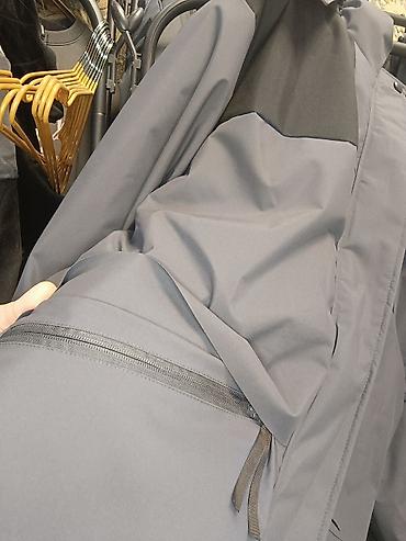 Куртки: Новинка! Куртка с капюшоном теплая с подкладкой на флисе. Ткань — 19