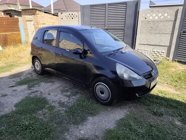 купить маленькую машину недорого: Honda Fit: 2003 г., 1.3 л, Вариатор, Бензин, Хетчбек