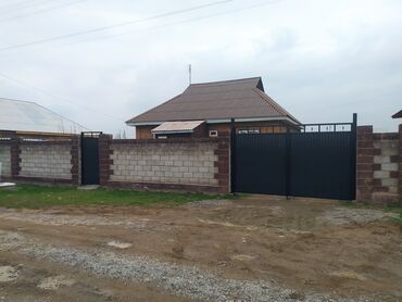 прадаю дом токмок: Дом, 110 м², 5 комнат, Собственник, Евроремонт