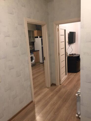 Uzunmüddətli kirayə mənzillər: Nərimanov metrosu yanınında mənzil kirayə verilir. Mərtəbə 16/9. Ümumi — 14