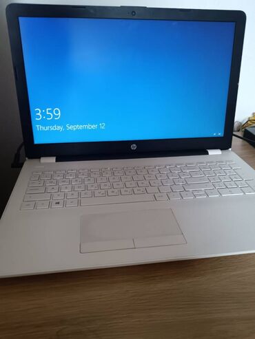 samsung laptopovi: Intel Celeron, 4 GB OZU, 15.6 "