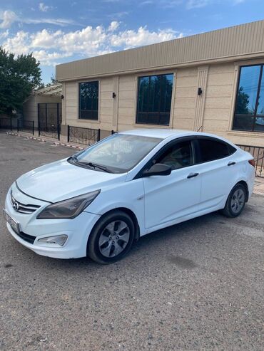 в рассрочку машину: Hyundai Solaris: 2014 г., 1.6 л, Механика, Газ, Седан