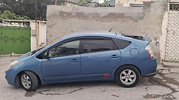 Toyota: Toyota Prius (II nəsil) hibrid hetçbek - Rəng: mavi - Kuzov: 5 qapılı — 2