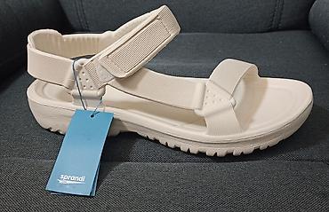 bata usce: Skejt/trek sandale Sprandi – bele, nove,nikad nosene 42. Izlivene od — 6