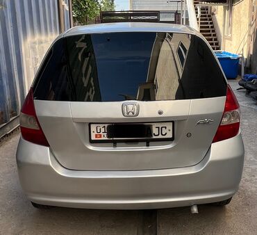 форт 2: Honda Fit: 2002 г., 1.3 л, Вариатор, Бензин