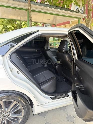 toyota prius kapot: Toyota Camry: 2.5 l | 2015 il Sedan — 10