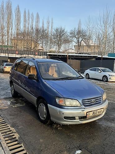 Toyota: Toyota Ipsum: 1996 г., 2 л, Автомат, Бензин, Минивэн — 2