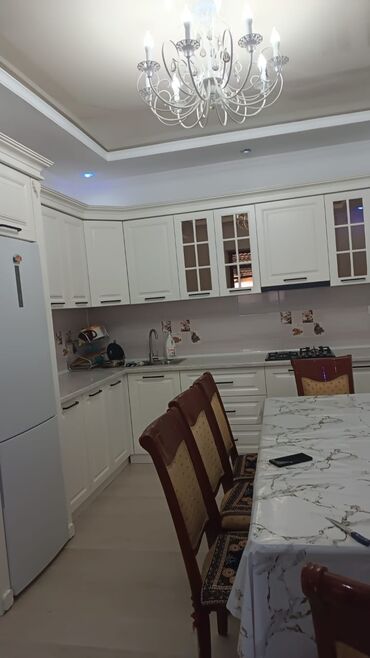 сдам частный дом без хозяина в бишкеке: 140 м², 5 комнат, Бронированные двери, Балкон застеклен, Евроремонт