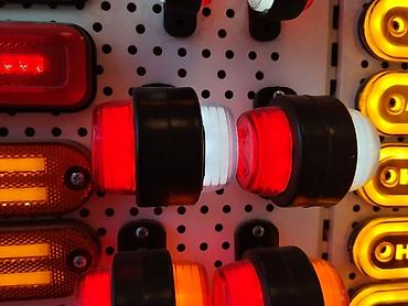 led lights: Светодиодные габаритные/позиционные фонари для прицепов и грузовой — 2