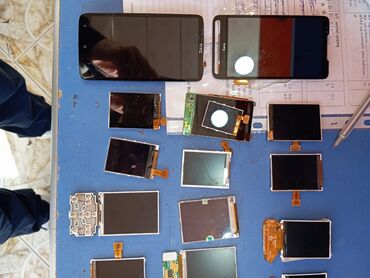 Telefon ekranları: Retro telefonların ekranları — 10