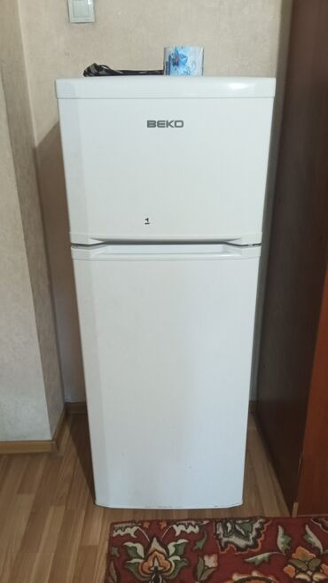 холодильник рабочий: Холодильник Beko, Б/у, Двухкамерный