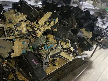 Капоты и комплектующие: Петли капота Toyota, Б/у, Оригинал — 6