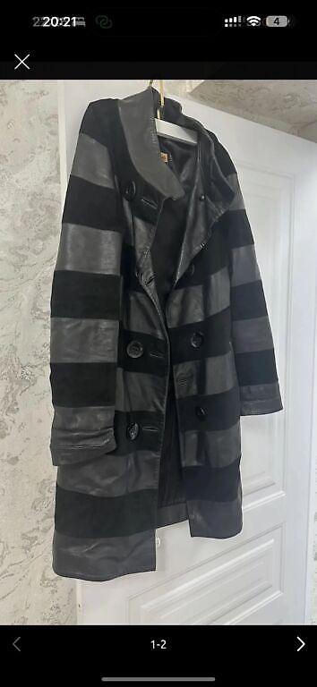 Брючные костюмы: Женская одежда, покупала в Дубаи/Италии, размер s/m/L до 42-44. Вся — 28