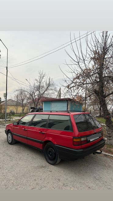 коробка passat b3: Volkswagen Passat: 1991 г., 1.8 л, Механика, Бензин, Универсал