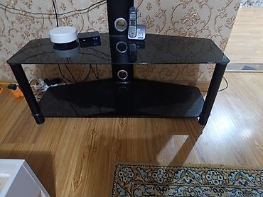 study table: Тумба и подставка для телевизора, Б/у, Напольная, Стекло, Самовывоз, цвет - Черный — 2