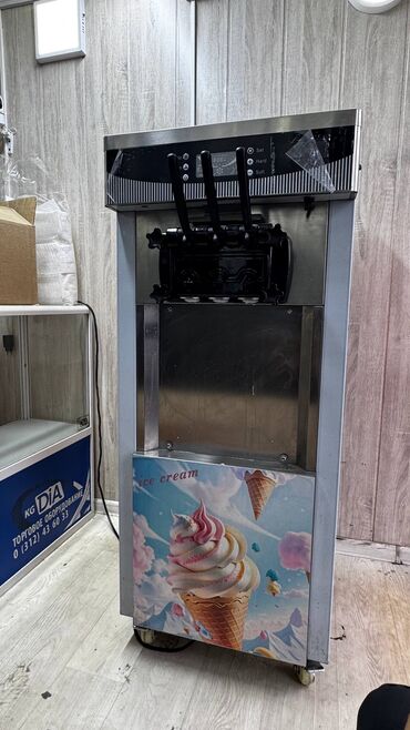форму для приготовления печенья: Мороженный аппарат 2200w
Вместе с рожками и смесью