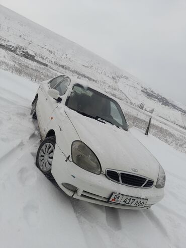 Daewoo: Daewoo Nubira: 2000 г., 1.5 л, Механика, Бензин, Седан